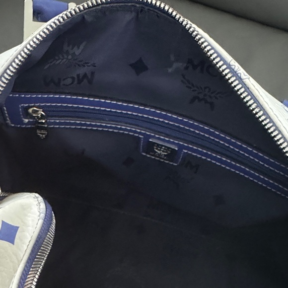 MCM Visetos Princess Lion Boston Bag Multi Color - Picture 6 of 13